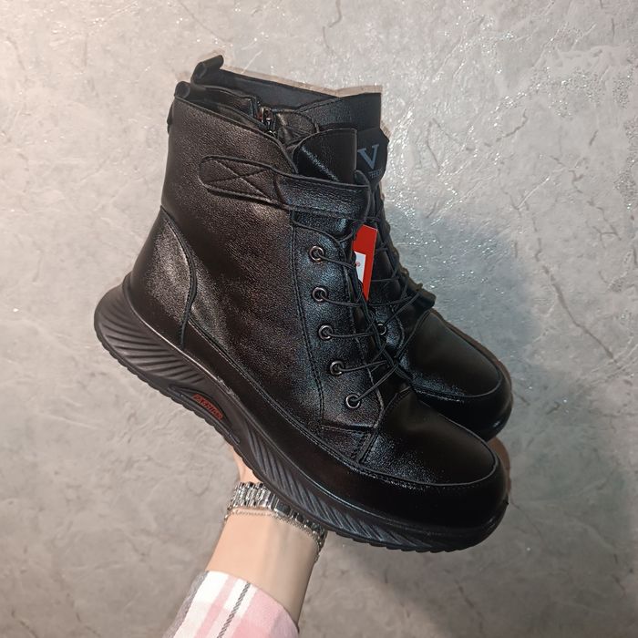 Шкіряні Ботинки, капці  весняні, взуття великого розміру.