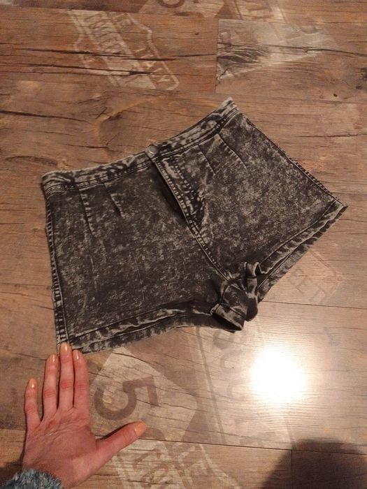 Spodenki szorty jeansowe Cropp wysoki stan  34 36