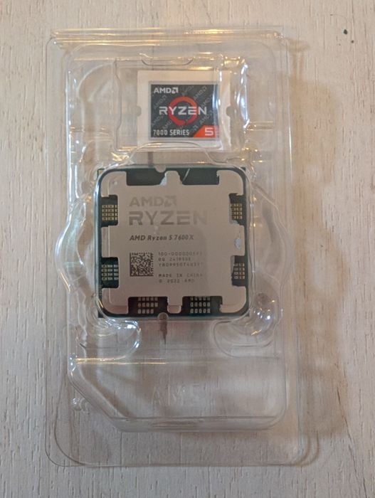 процессор AMD Ryzen 5 7600X