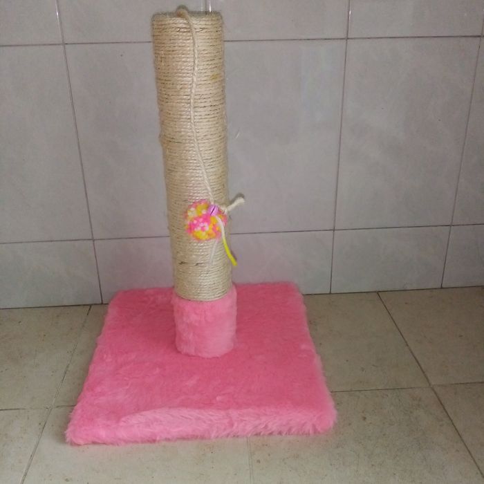 Arranhadores para gatos várias cores