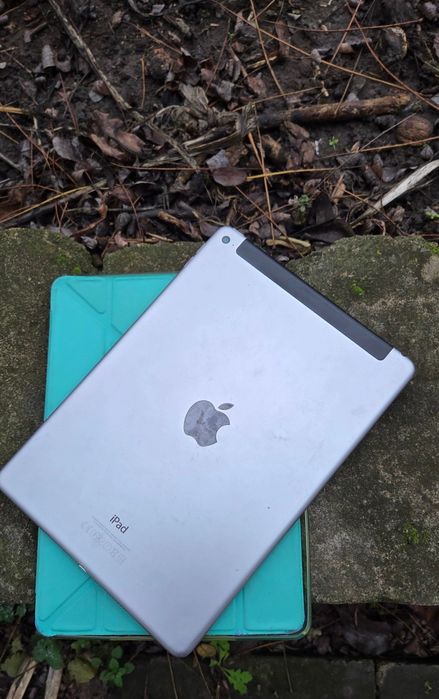 Планшет Apple iPad Air 2 Wi-fi LTE 64gb