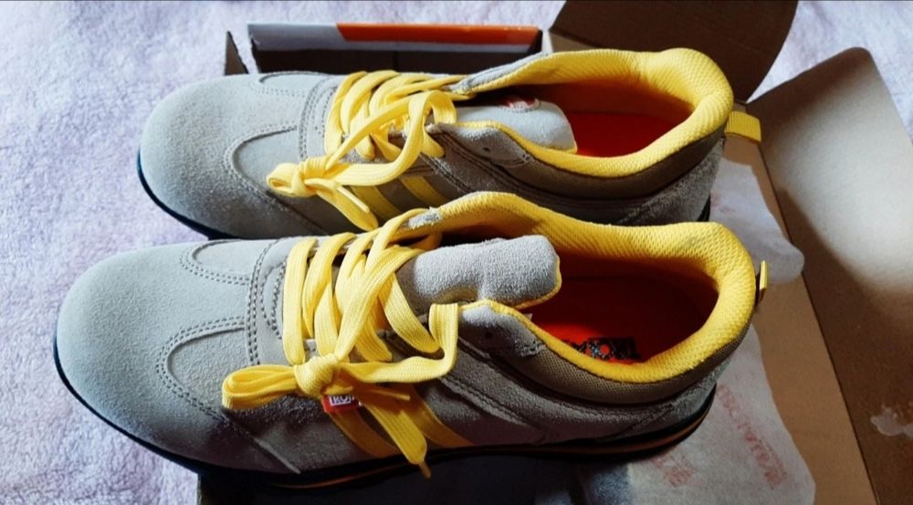 Calçado de trabalho biqueira de aço 44 NOVO