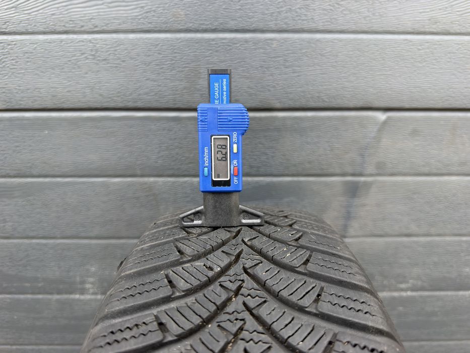 Pojedyncza opona zimowa Hankook 175/65/14 82T