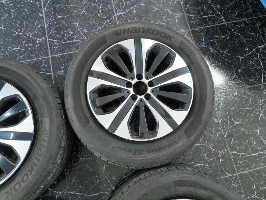 Jantes 18" Mercedes-Benz com pneus