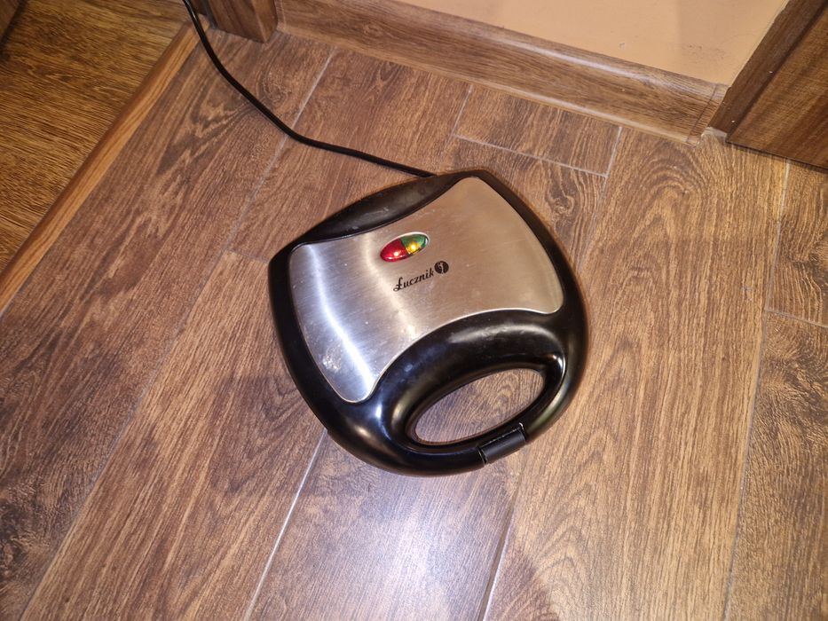 Opiekacz, toster Łucznik