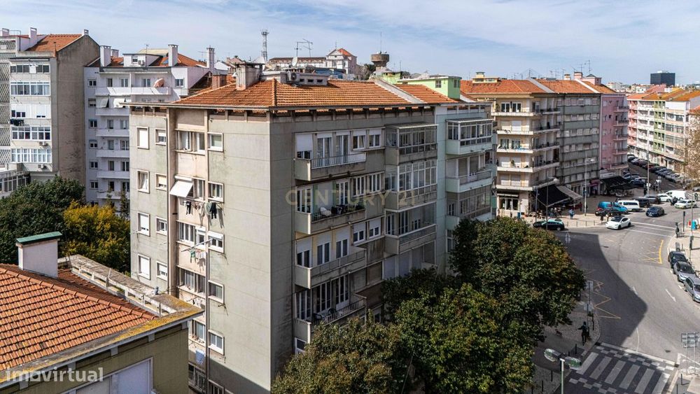 Apartamento T2 remodelado (Penha de França) -  (PROPOSTAS MULTIPLAS)