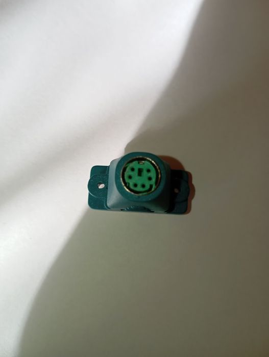 Przejściówka vintage, adapter, wtyk VGA żeński do DIN-6pin damski