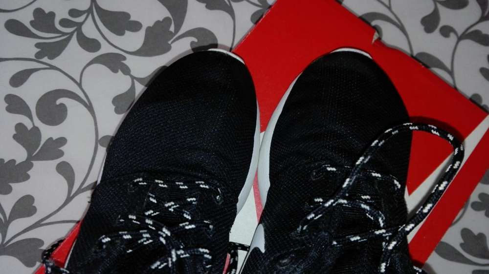 Nike Rosherun - oferta do envio