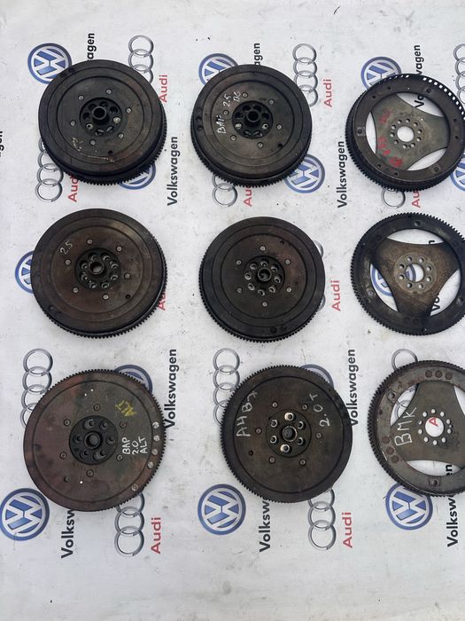Демпфер Audi A6 C5 2.5 TDI a4 b6 a4 b7 2.0 Multitronic маховик вінець