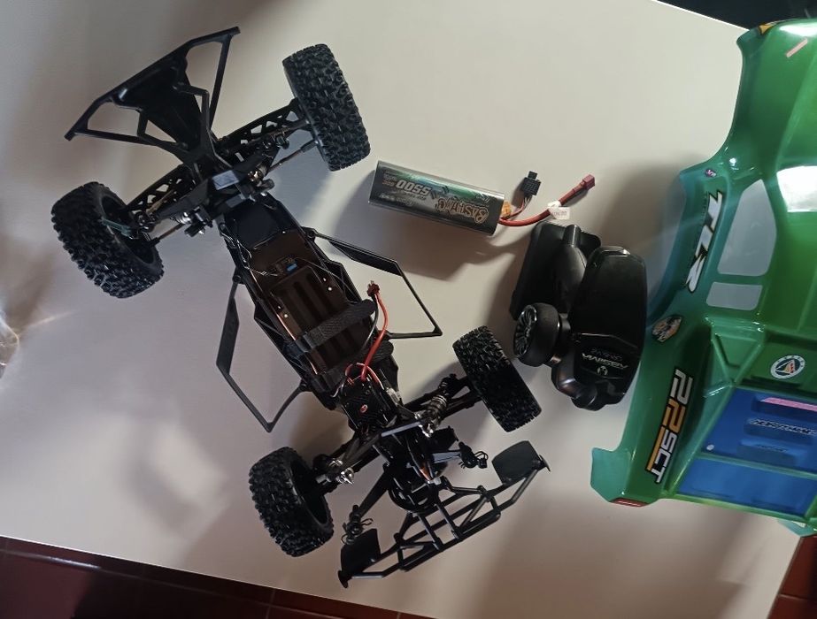 Carro CR Eletrico -Shorts course Team Losi