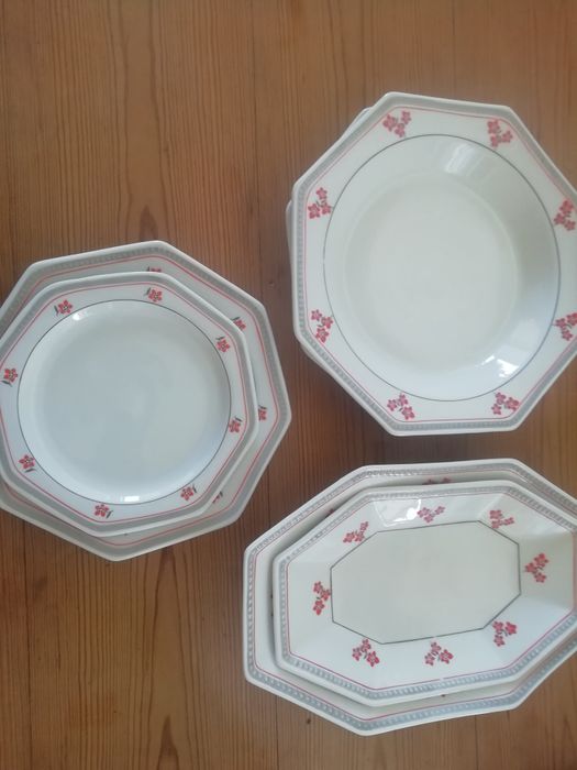 Serviço Antigo Vista Alegre Incompleto