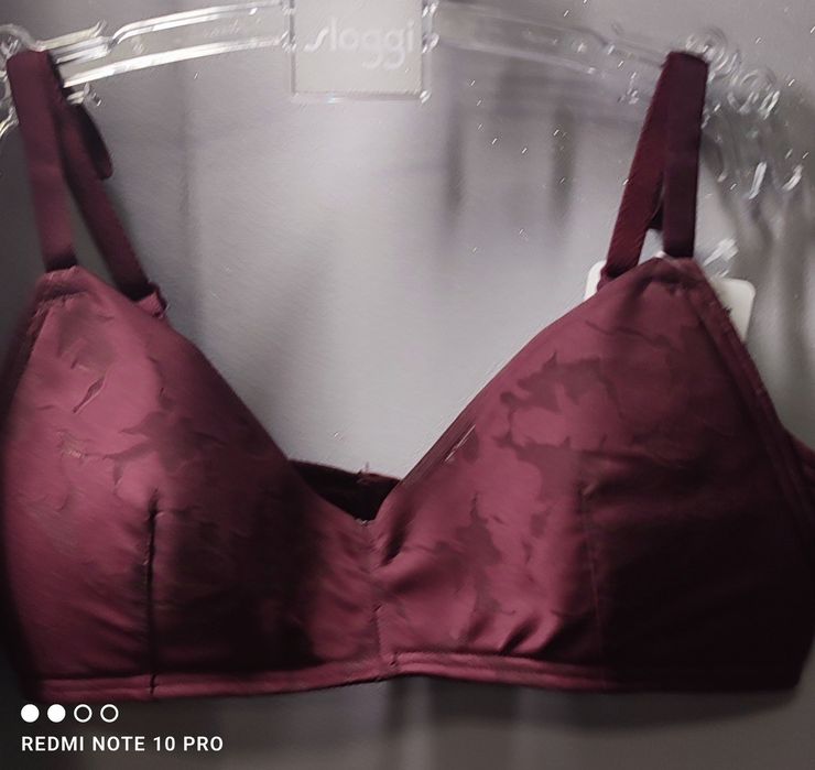 Biustonosz Sloggi rozm.XS.   0405