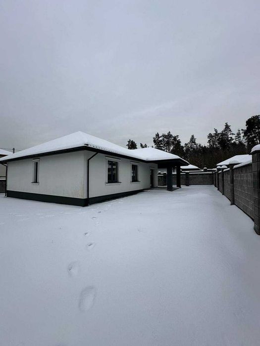 Одноповерховий будинок у лісовій частині Ворзеля 100м2