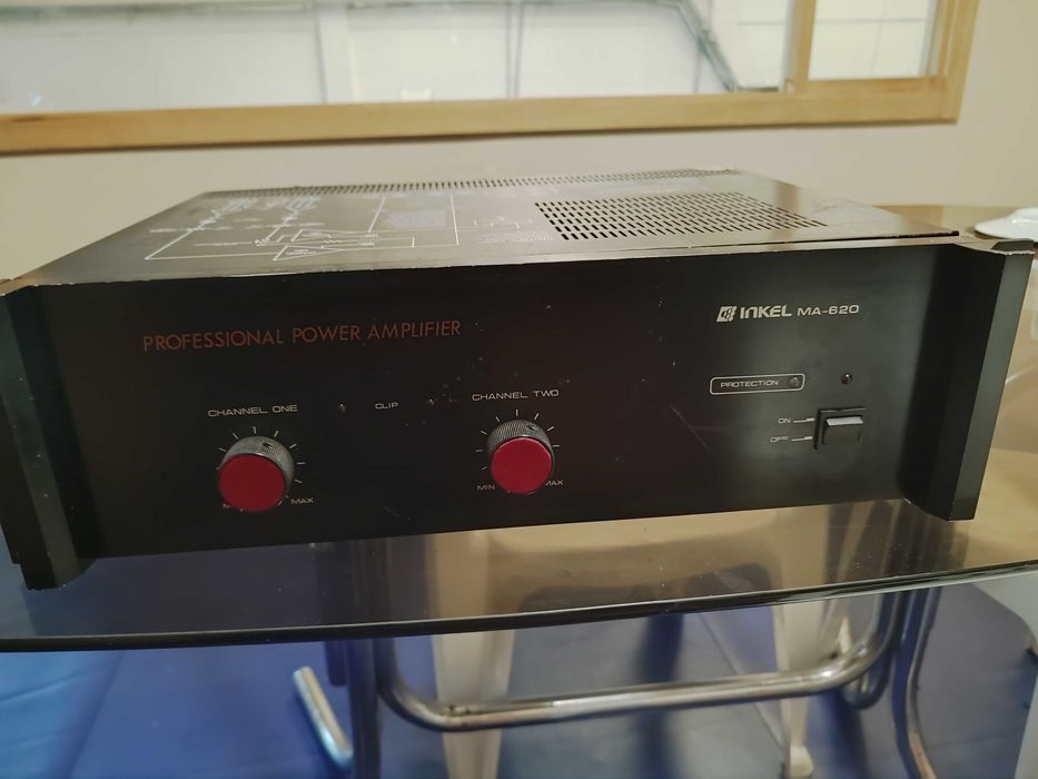 Professional amplifier with excellent sound.64738210659586120