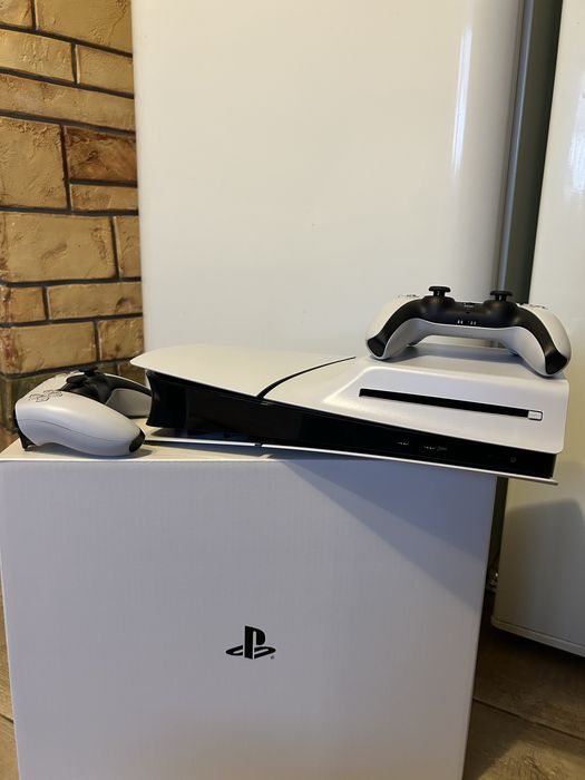 Play Station 5 1 Tb
