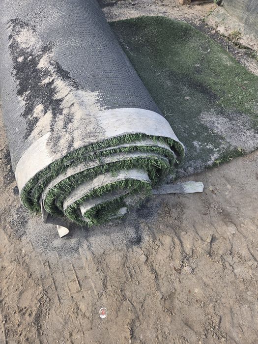 Trawa sztuczna  z boiska orlik