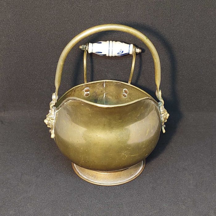 АНТИКВАРИАТ каминный зольник 19 ВЕК кашпо ГЕРМАНИЯ ведро для угля ЛЕВ