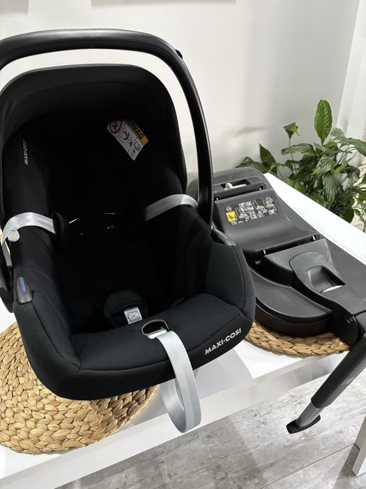 Fotelik nosidełko łupina Maxi Cosi Cabriofix I-size z bazą ISOFIX