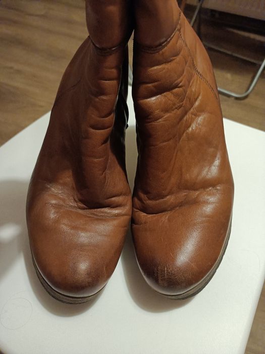 Sprzedam skórzane buty Quazi
