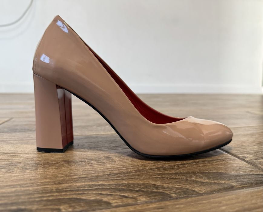 Туфлі човники бежеві Mario muzi 37 розмір