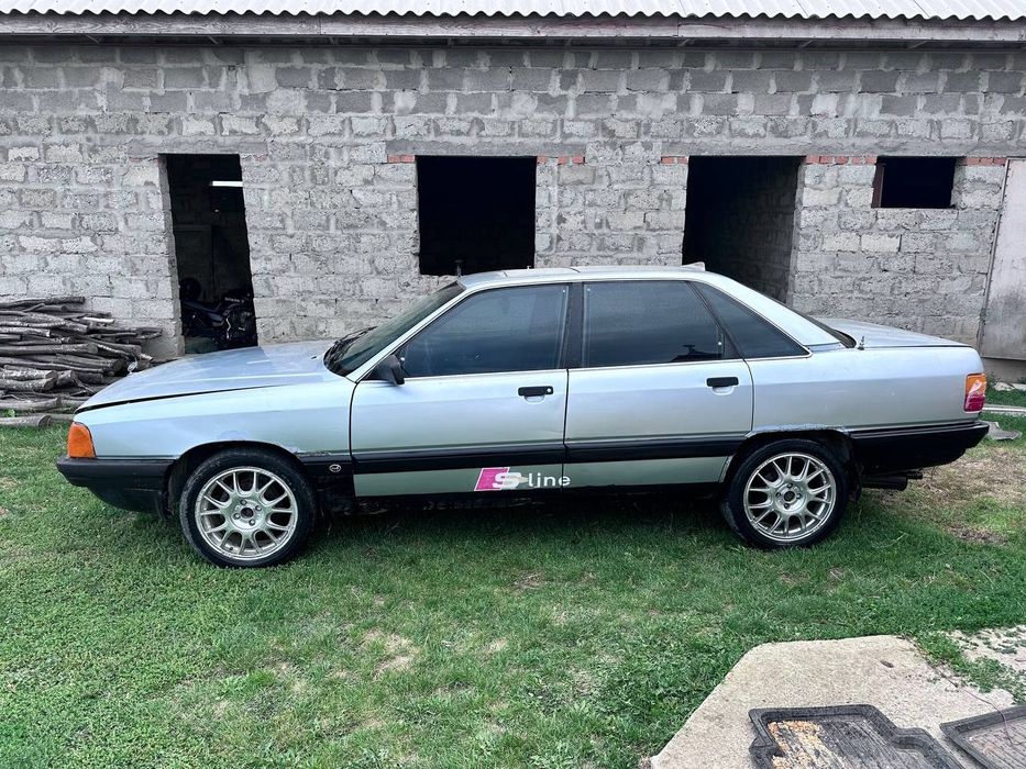 Audi 100 c3 2.3 e терміново