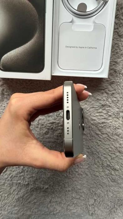Apple iPhone 15 Pro 128 GB Natural Titanium/Jak Nowy/Faktura