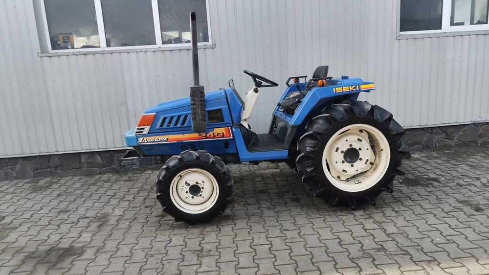 Traktorek Iseki Landhope TU240