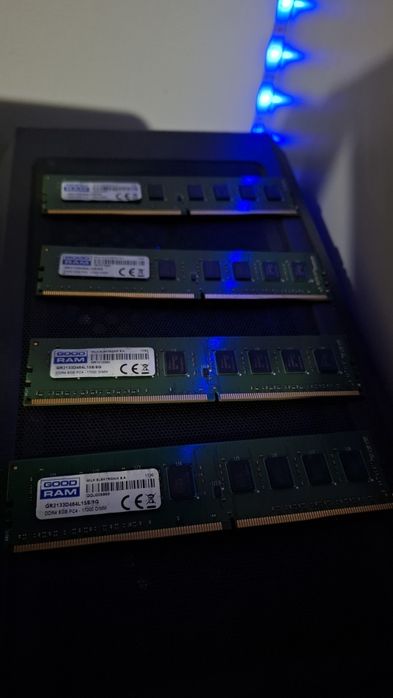 RAM 8GB DDR4 działające