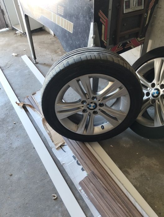 Frente com embaladeiras original BMW 318 e jantes 17