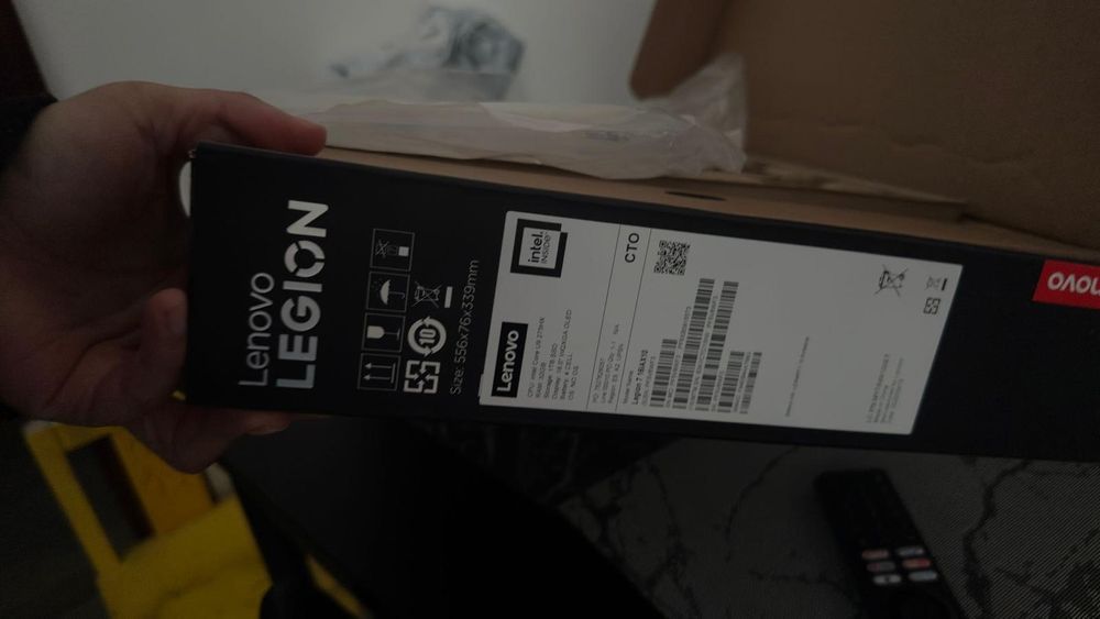 Portátil Gaming Legion 7 16IAX10 OLED 16''RTX 5060