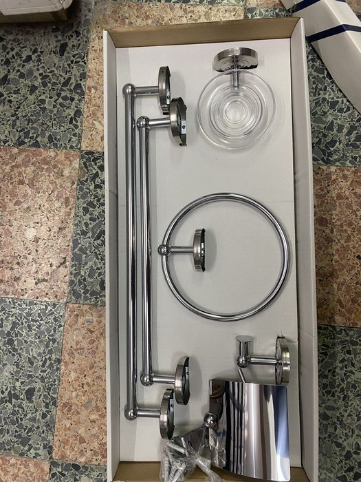Conjunto de acessórios para casa de banho latao cromado NOVO – 50€