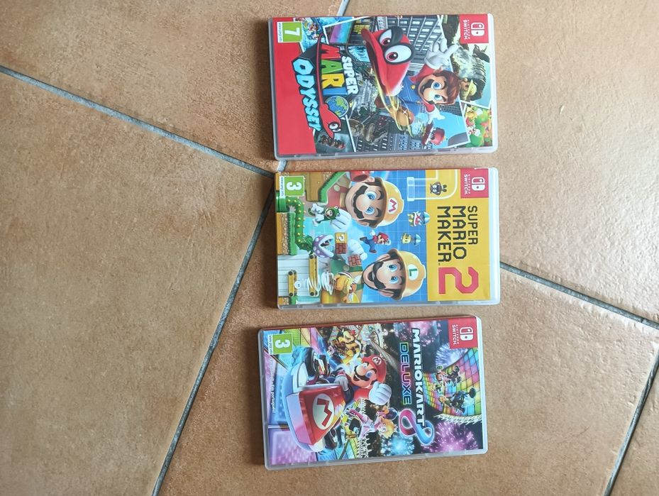Nintendo Switch com acessórios e jogos
