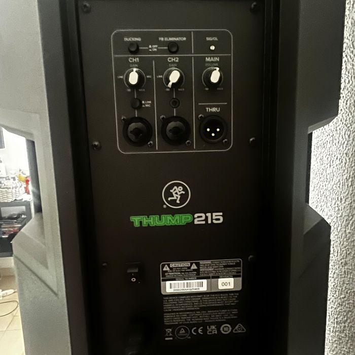 Coluna  thump 215