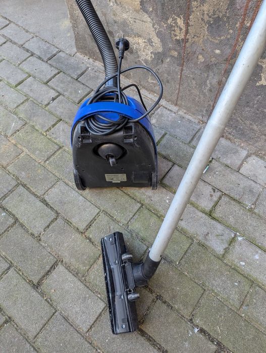 Odkurzacz micromax sprawny.