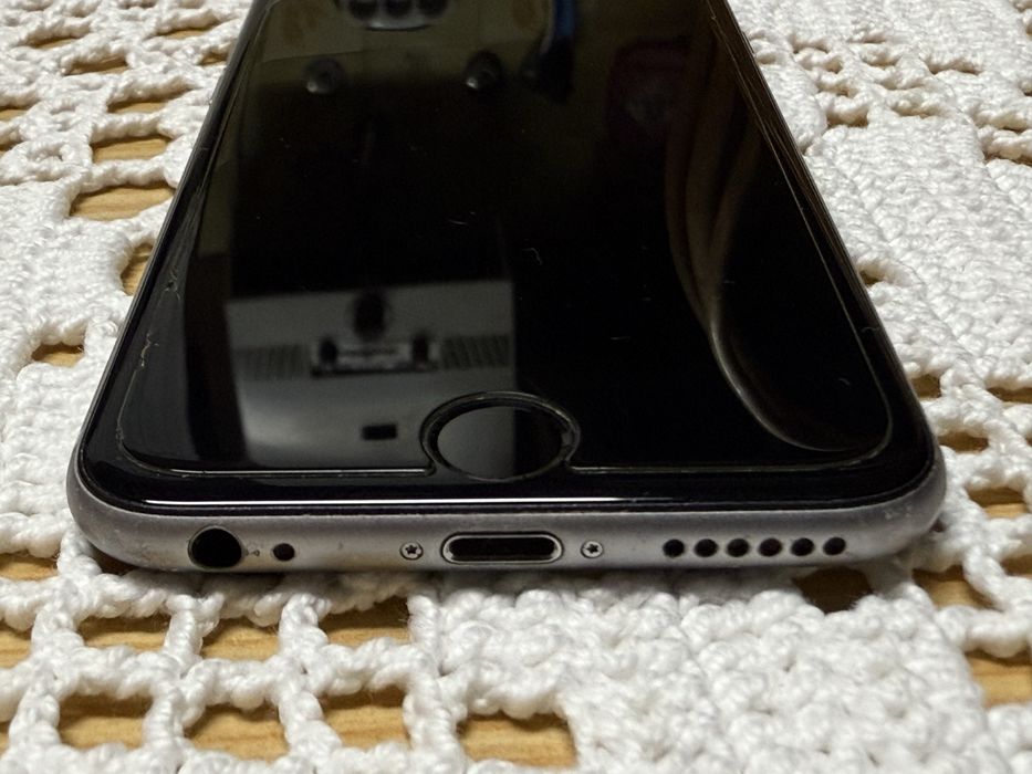 Apple iPhone 6 16GB Cinzento - Livre