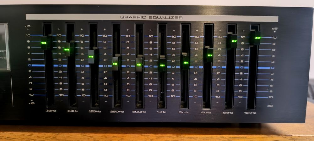 Pioneer SG-120 korektor graficzny.