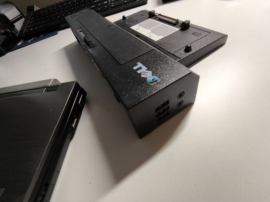 Dell latitude E4310 + stacja dokująca