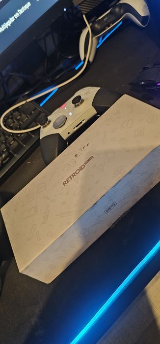 Retroid Pocket 5 ( como novo )
