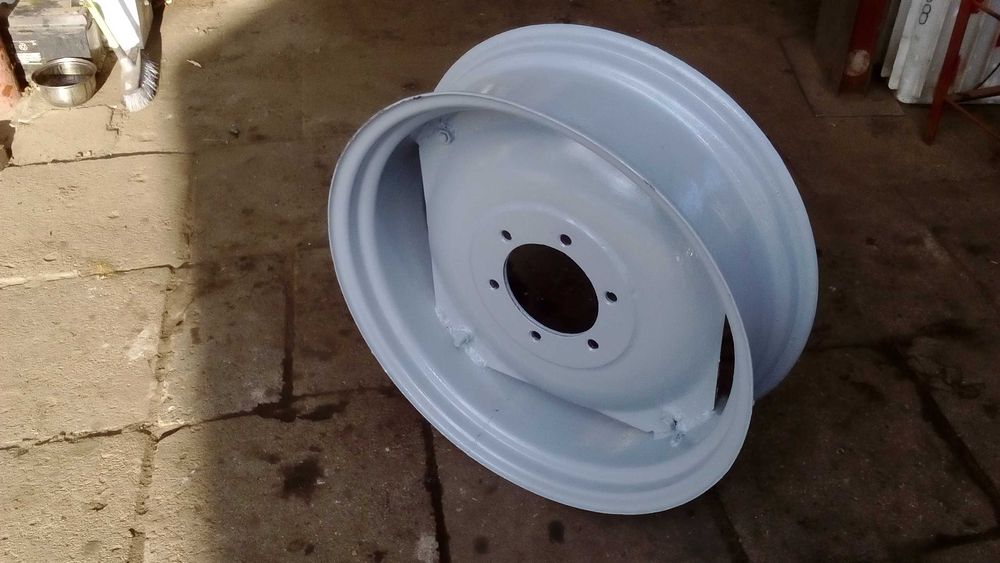 Felga Tylna Kompletna do Ciągnika T-25 Władimirec