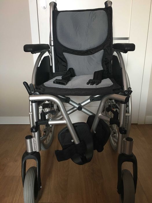 Wózek inwalidzki ultralekki - aluminium ERGONOMIC AR-300, składany.
