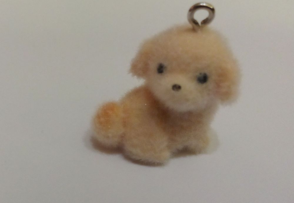 Брелок підвіска собачка песик пухнаста бархатна для телефону