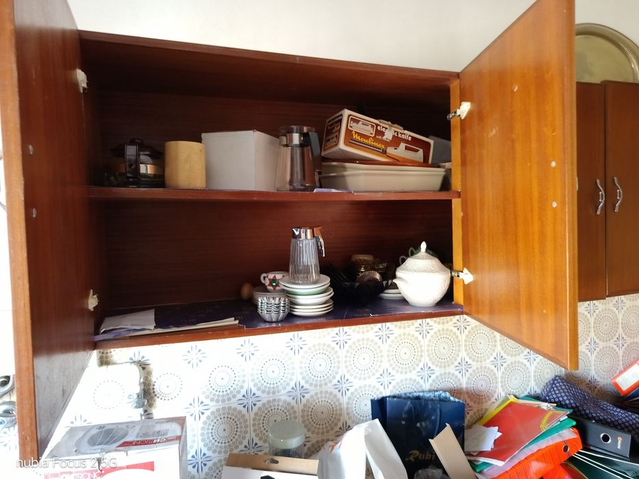 Moveis de cozinha  so partě de cima Sao dois modulos