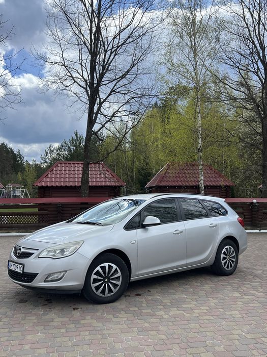 Opel Astra J Sports Tourer