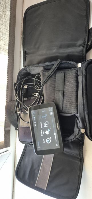 Tom Tom GO 520 GPS-навігатор | Wi-Fi | Bluetooth  Затори  Камери