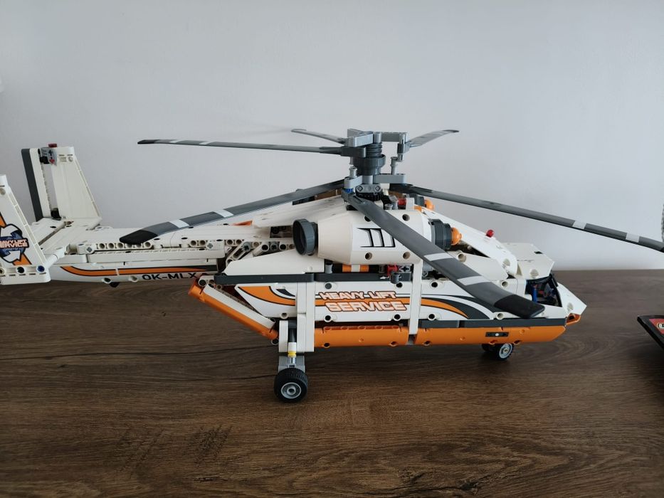 LEGO technic 42052