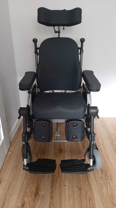 Wózek inwalidzki Vermeiren Inovys 2