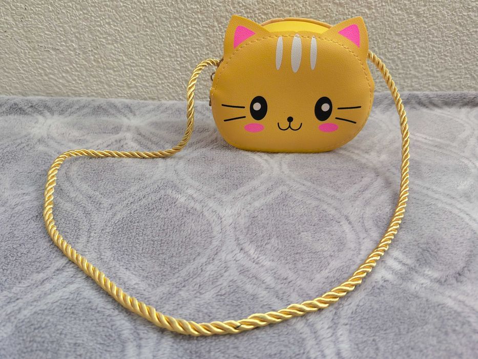 Mini bolsa a tiracolo amarela com design de gato