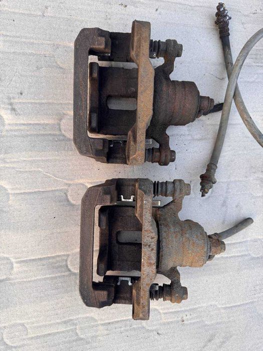 Супорта/Гальма передні/задні Nissan Pathfinder R51/Navara D40