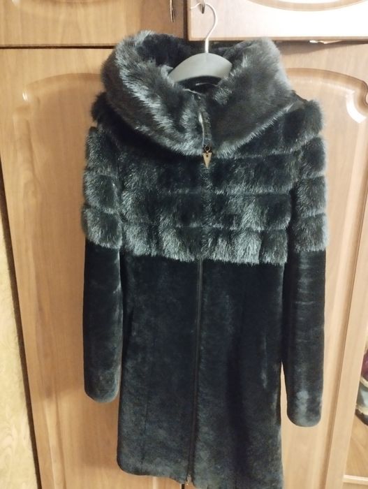Продам шубу мутон.