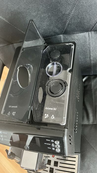 Автоматична кавомашина Philips EP3510 | В дуже гарному стані